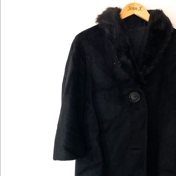 NWOT Vintage Long Sleeve Black Heavy Wool Fur Coat Jacket Winter